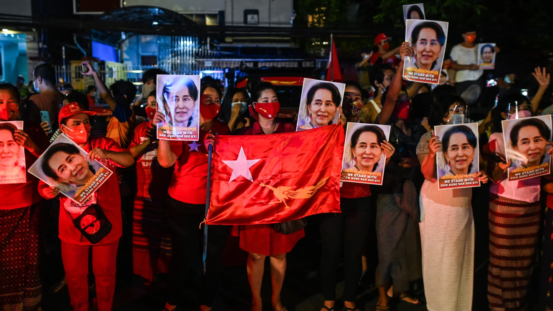 พรรค NLD ของอองซาน ซูจี ครองเสียงข้างมากในสภาแล้ว ชวนกลุ่มชาติพันธุ์ตั้งรัฐบาลเมียนมา