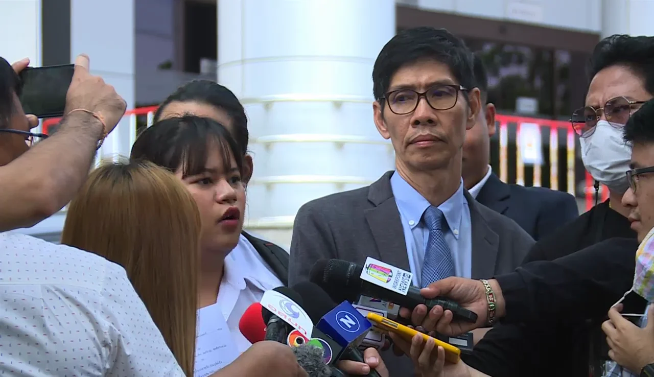 กลุ่มนักศึกษาและภาคีนักกฎหมายฯ ยื่นฟ้องนายกฯ เรียกค่าเสียหาย 3.5 ล้าน ละเมิดเสรีภาพในการชุมนุม ประกาศสถานการณ์ฉุกเฉินไม่ชอบด้วยกฎหมาย