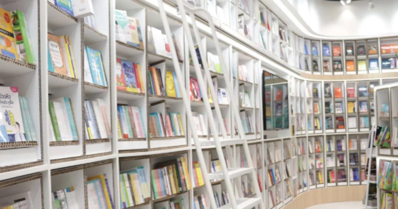 ‘ร้านนายอินทร์’ เปิดร้านหนังสือทำจากกระดาษแห่งแรกที่สยามพารากอน