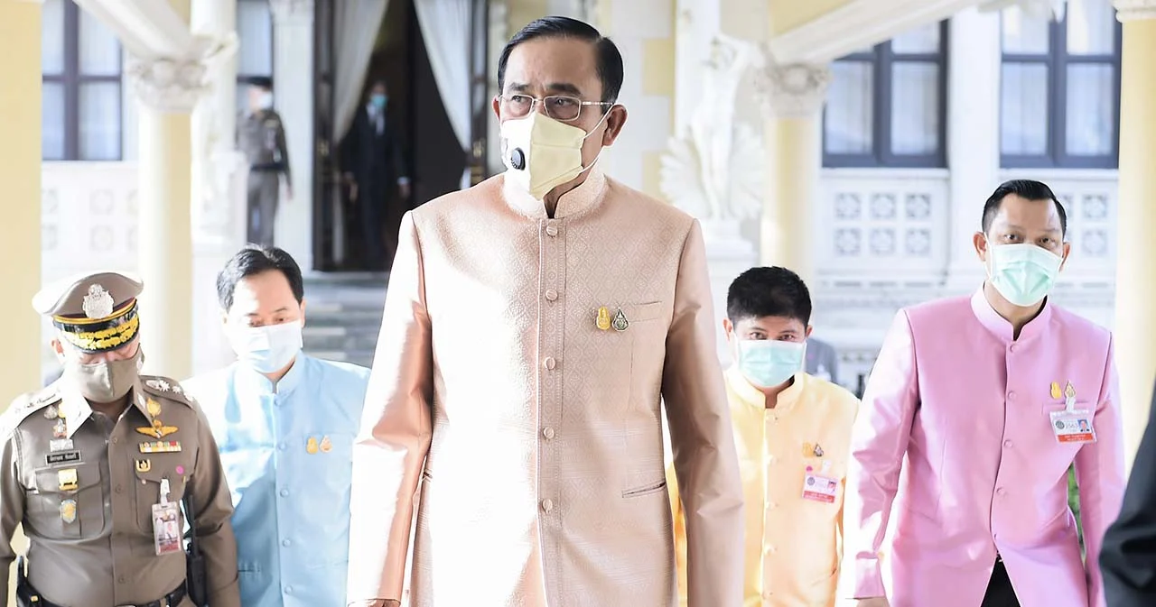 พล.อ.ประยุทธ์ ลั่นไทยไม่ใช่สาธารณรัฐ เล็งเอาผิดผู้ชุมนุมฐานยุยงปลุกปั่น