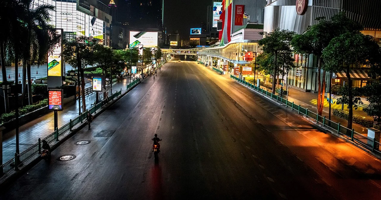 กทม. มีมติงดกิจกรรมปีใหม่ ปิดโรงเรียนใกล้สมุทรสาคร 14 วัน ตรวจเชิงรุกตลาด-ไซต์ก่อสร้าง