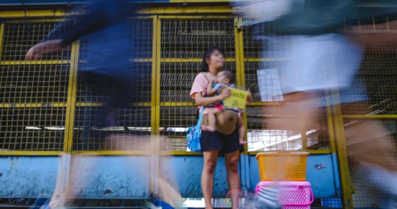 คกก.ป้องกันและแก้ไขปัญหาการตั้งครรภ์ในวัยรุ่น เห็นชอบแก้กฎหมาย วัยรุ่นที่ตั้งครรภ์ต้องได้เรียนต่อ   