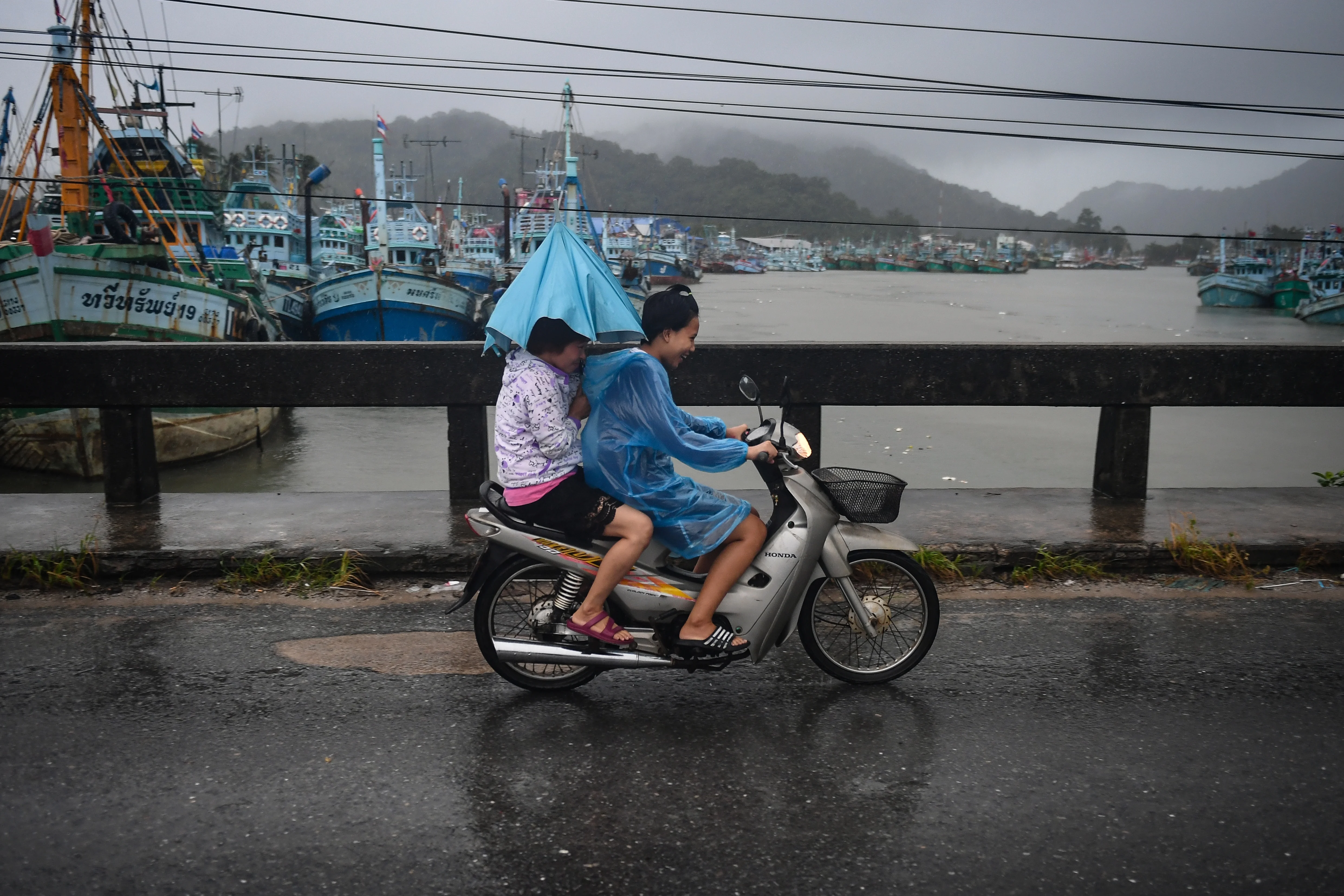 กรมอุตุนิยมวิทยา เตือน ฉ.5 พายุฤดูร้อนมีผลกระทบ 26-29 มี.ค.นี้