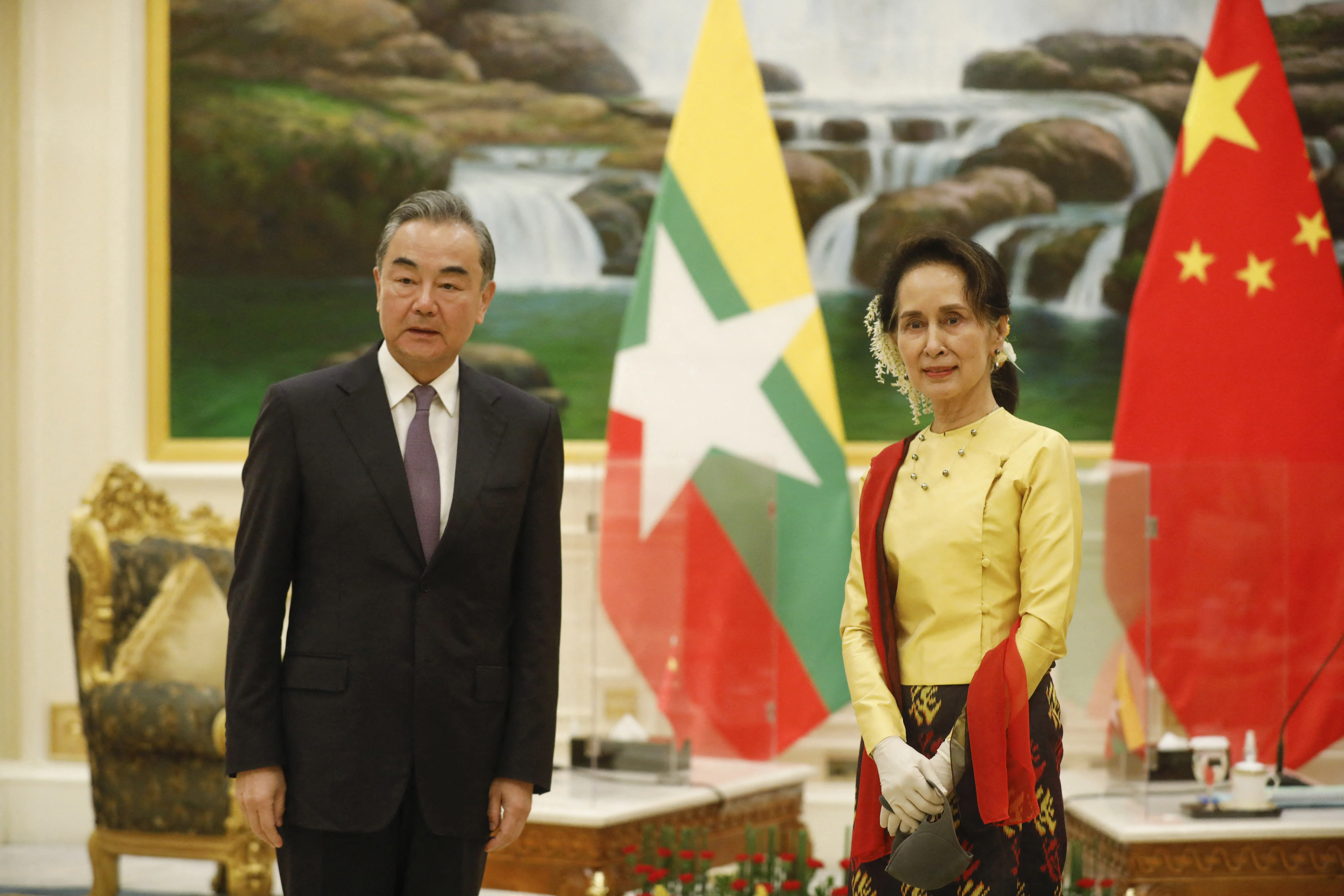 จีนเลี่ยงประณามเมียนมา ขอทุกฝ่ายรับความแตกต่างภายใต้กรอบรัฐธรรมนูญ