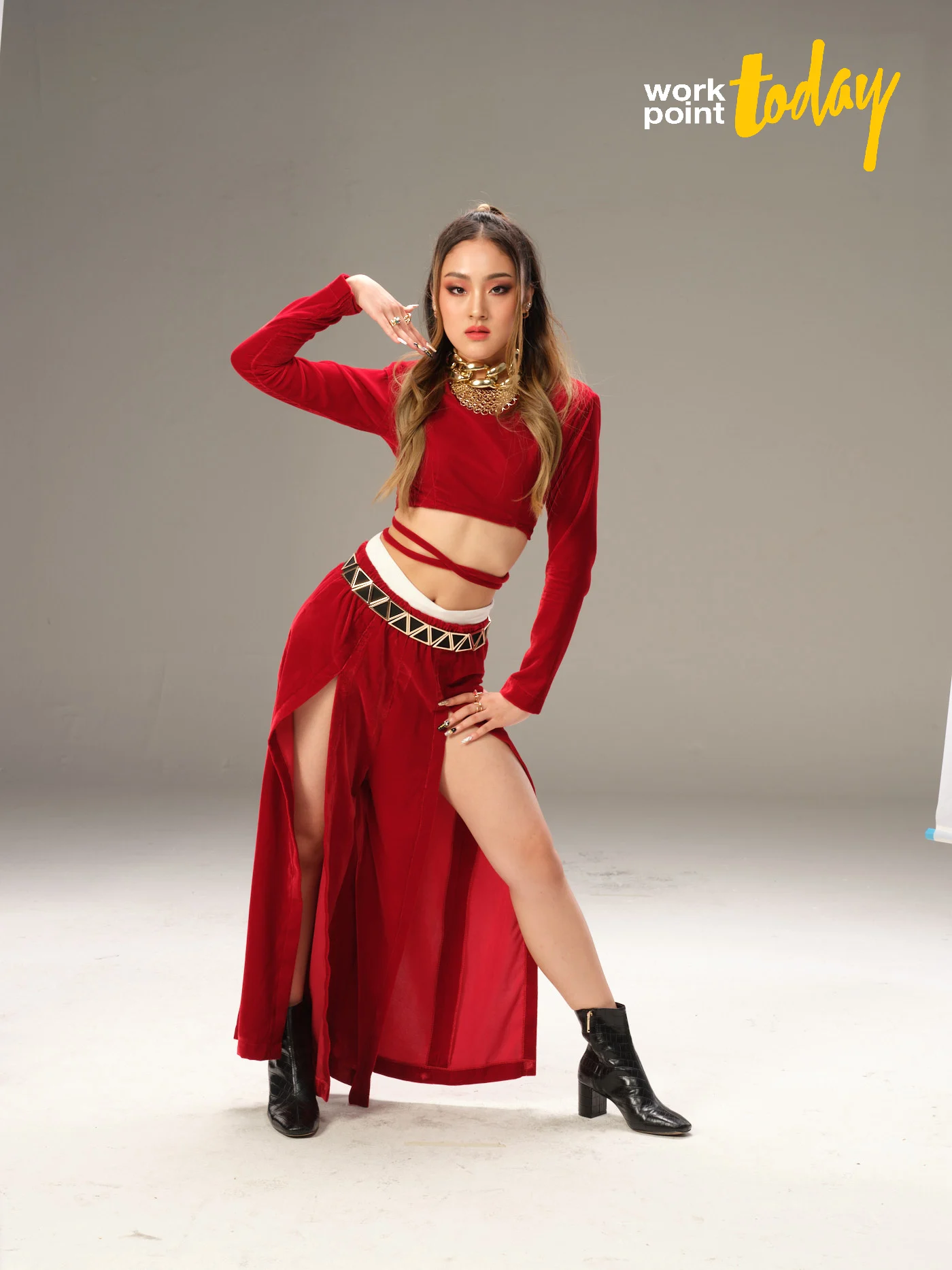 พั้นช์ 4EVE ทิพานัน นิลสยาม