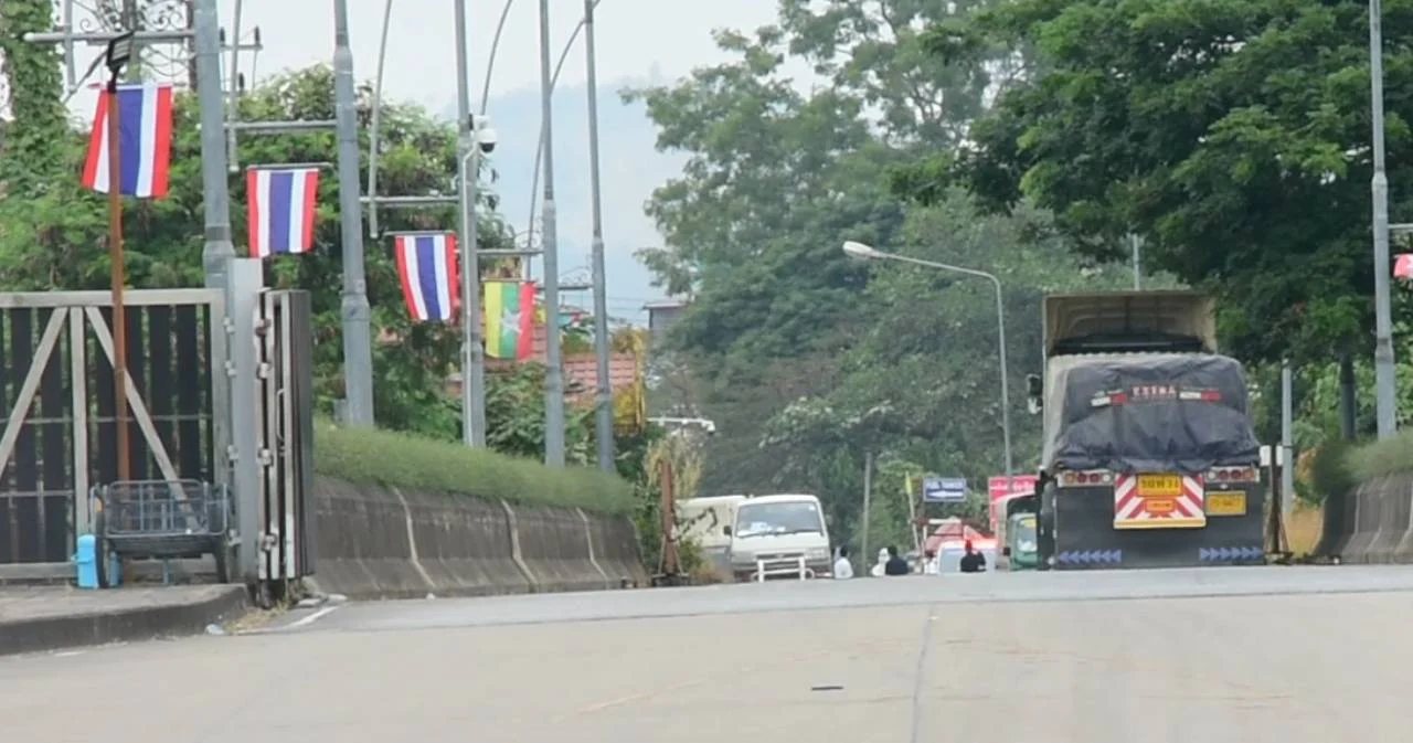 ‘พาณิชย์’ เผยการค้าไทย-เมียนมา ขนส่งผ่านแดนได้ปกติแล้ว ชี้รัฐประหารไม่กระทบส่งออก