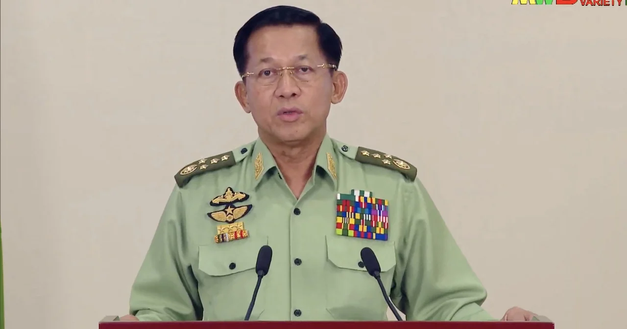 ‘มิน อ่อง หล่าย’ แถลงผ่านโทรทัศน์ แจงเหตุผลรัฐประหาร มัณฑะเลย์ประกาศกฎอัยการศึก
