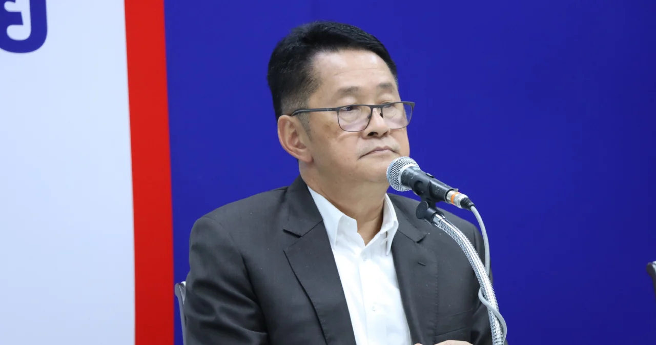 ‘เพื่อไทย’จับตาคำวินิจฉัยศาลรัฐธรรมนูญ หวั่นอาจทำแก้รธน.ล่าช้า ดักทางอย่าชิงยุบสภาฯ