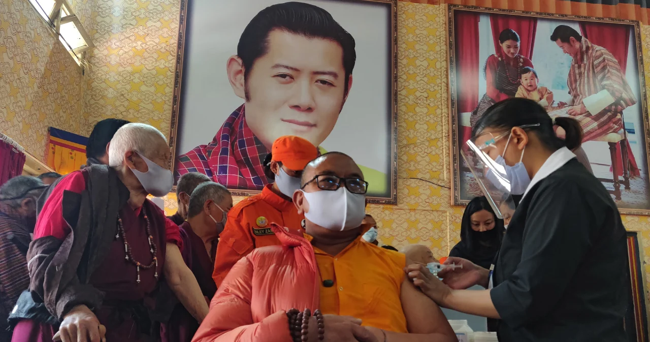 ภูฏานใช้เวลา 16 วัน ฉีดวัคซีนให้ผู้ใหญ่ทั่วประเทศ 93% 