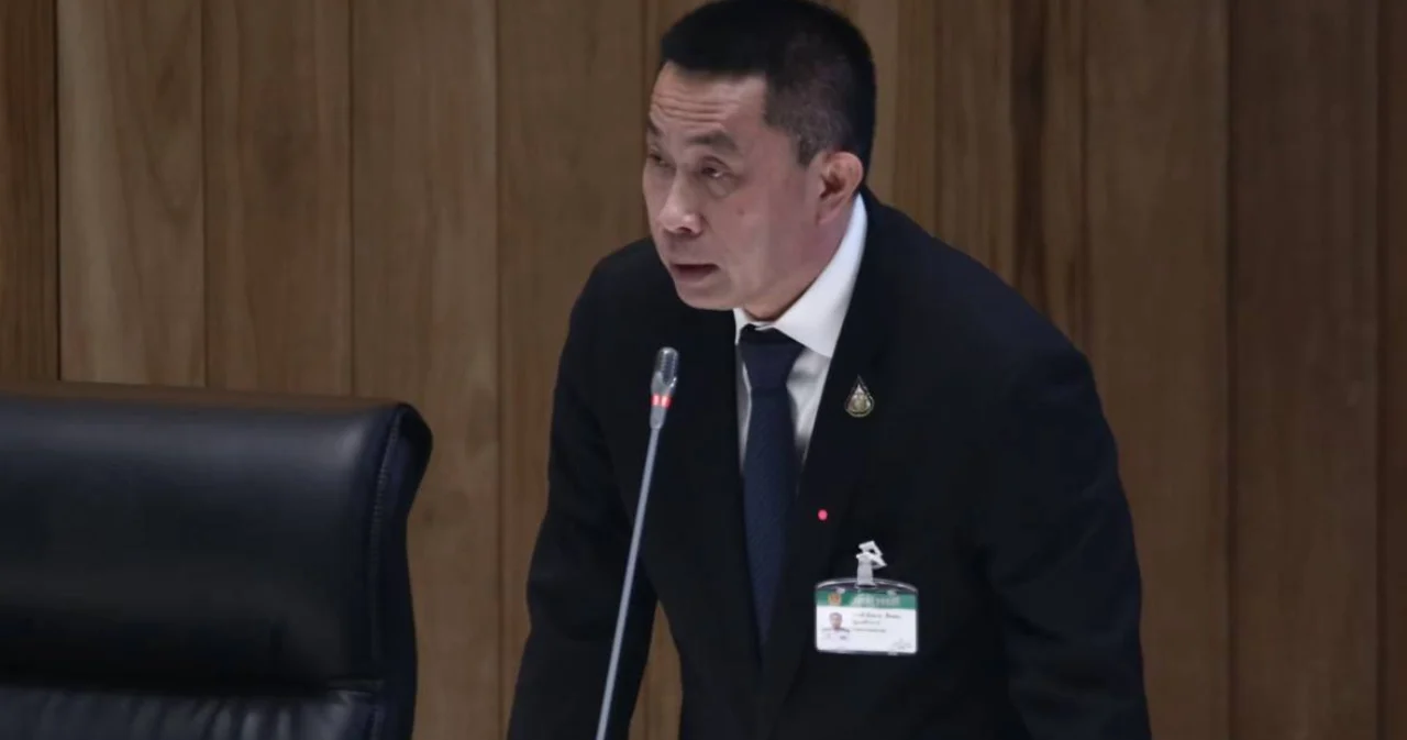 ‘ศักดิ์สยาม’ชงรัฐฉีดวัคซีนพนักงานบริการขนส่งโดยสารสาธารณะทุกประเภท หลังบุคลากรแพทย์