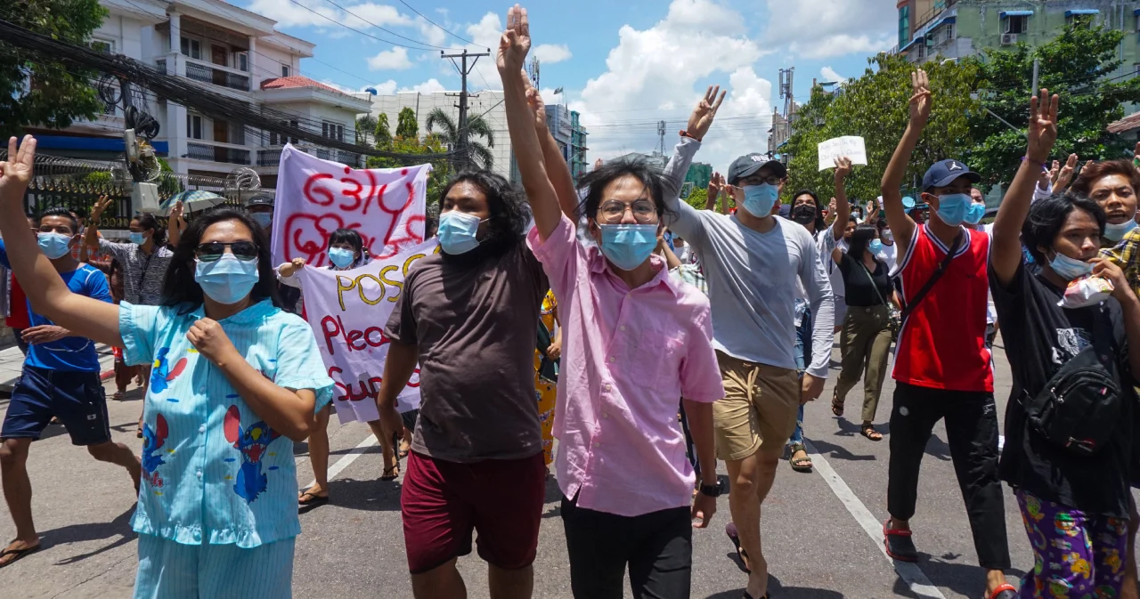ศาลทหารเมียนมา สั่งจำคุกนักข่าว 3 ปี ฐานสร้างความเกลียดชังกองทัพ