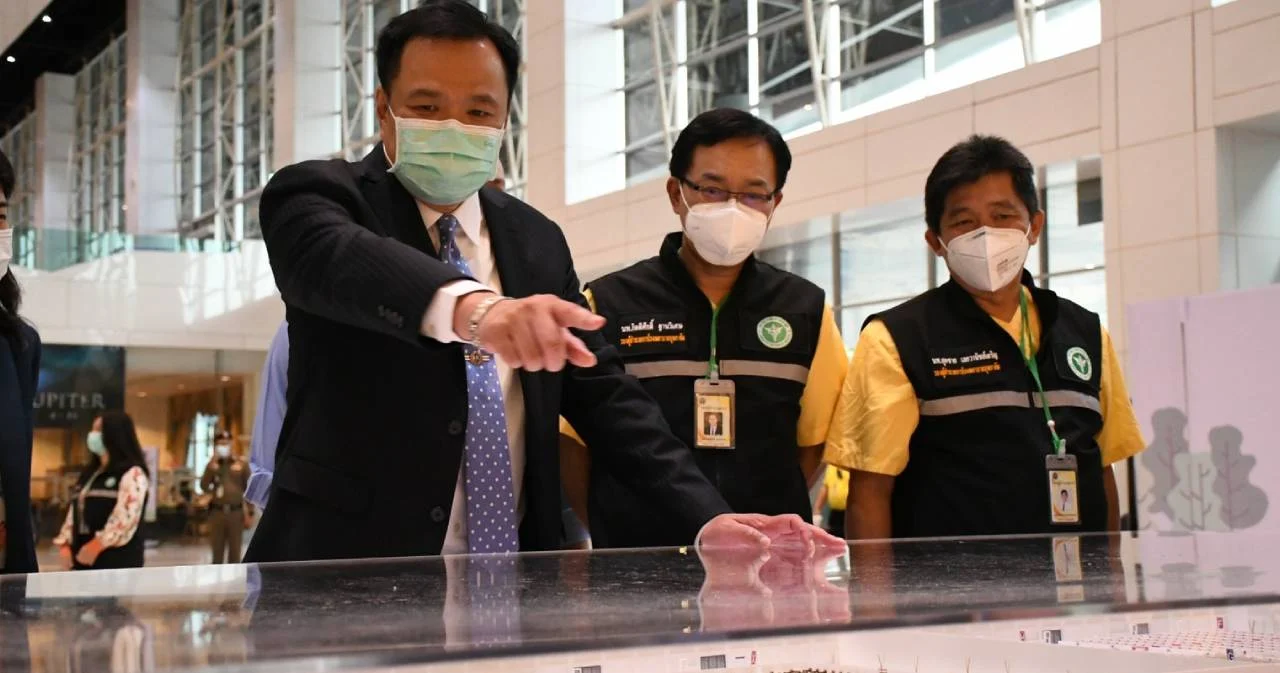 ‘อนุทิน’ สั่งเพิ่มเตียง รพ.บุษราคัม รับผู้ป่วย ลดการสูญเสียในบ้าน สั่ง จว. เตรียมรับผู้ป่วยคืนถิ่น