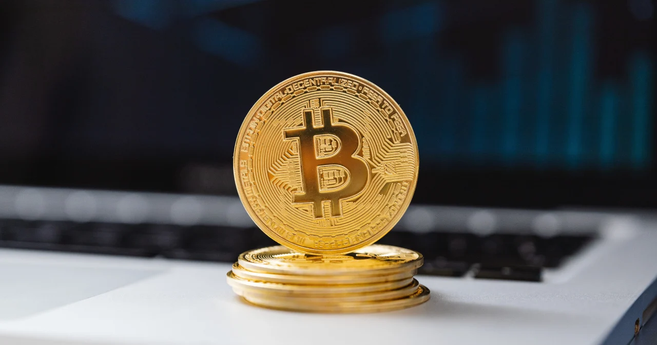 ราคาบิตคอยน์แตะ 50,000 ดอลลาร์อีกครั้งในรอบ 3 เดือน หลังเจอข่าวดีต่อเนื่อง