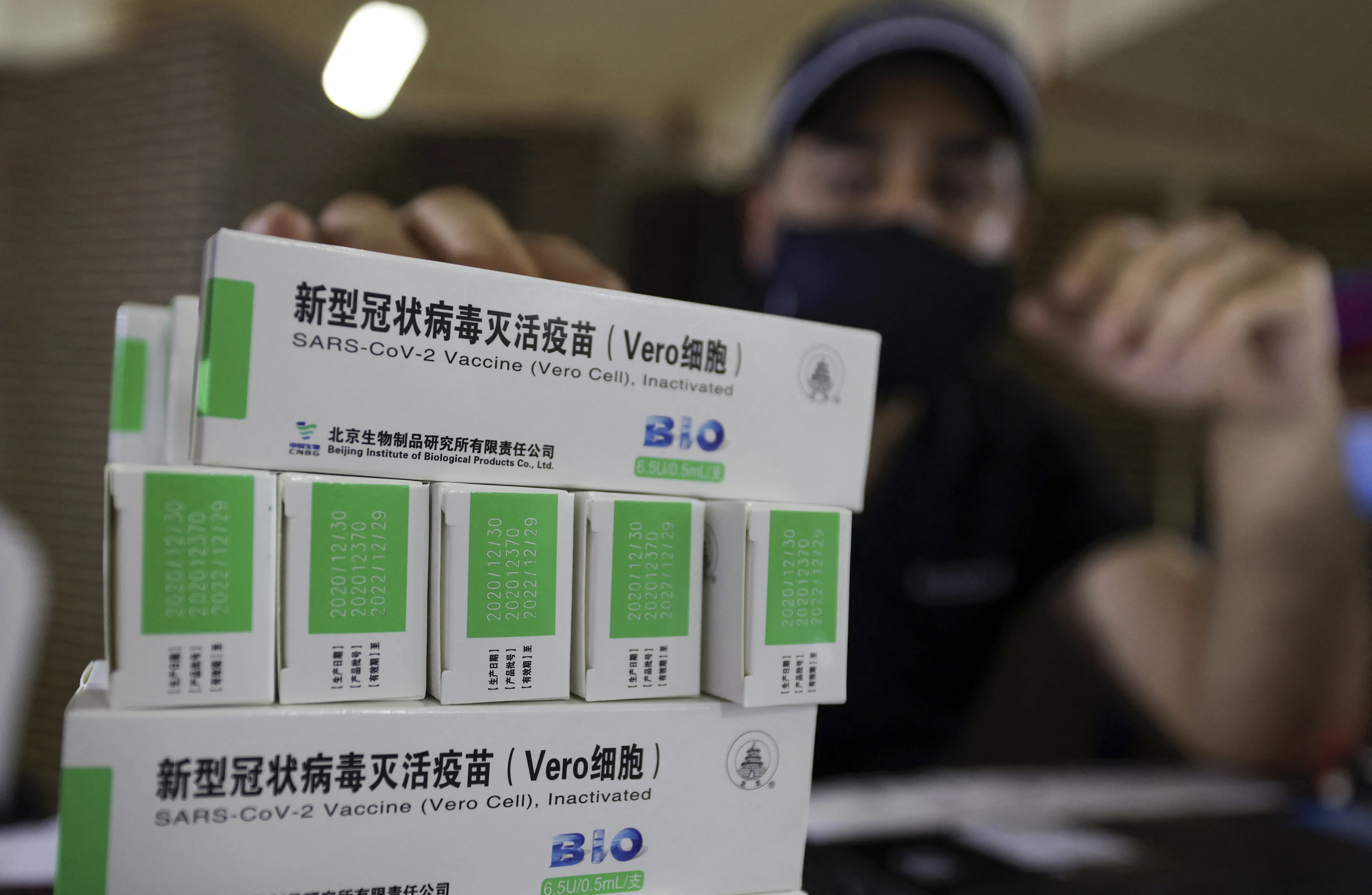 กรุงอาบูดาบีประกาศ ผู้ฉีด ‘ซิโนฟาร์ม’ ต้องกระตุ้นเข็ม 3 ส่วน ‘mRNA-แอสตร้าฯ’ ยังไม่ต้อง