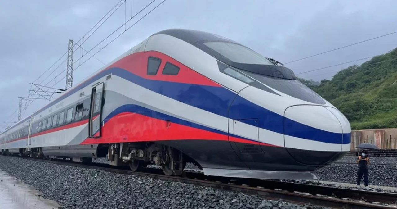ครบ 1 เดือน ‘รถไฟจีน-ลาว’ ผู้โดยสารทะลุ 6.7 แสนคน ขนสินค้ากว่า 1.7 แสนตันแล้ว