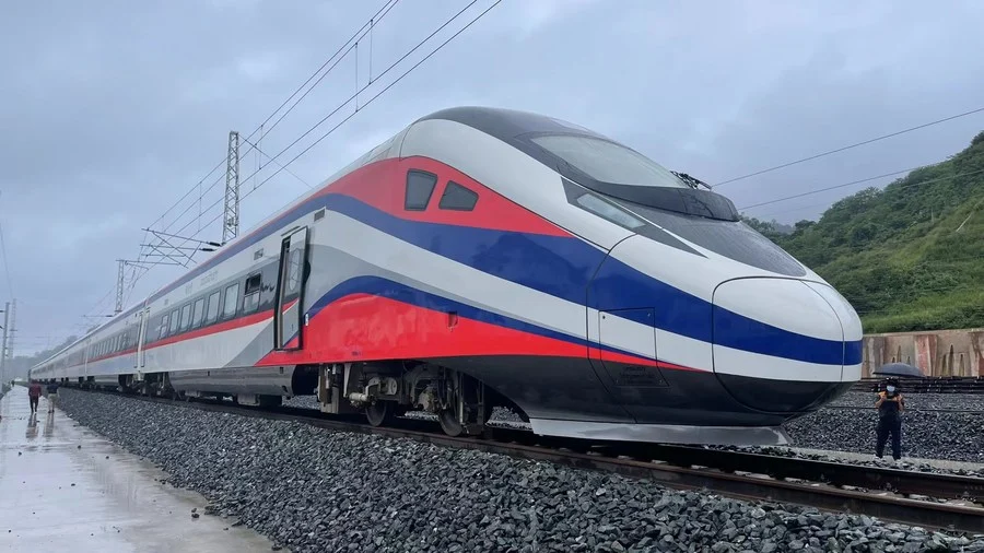 รถไฟจีน-ลาวรถไฟจีน ลาว