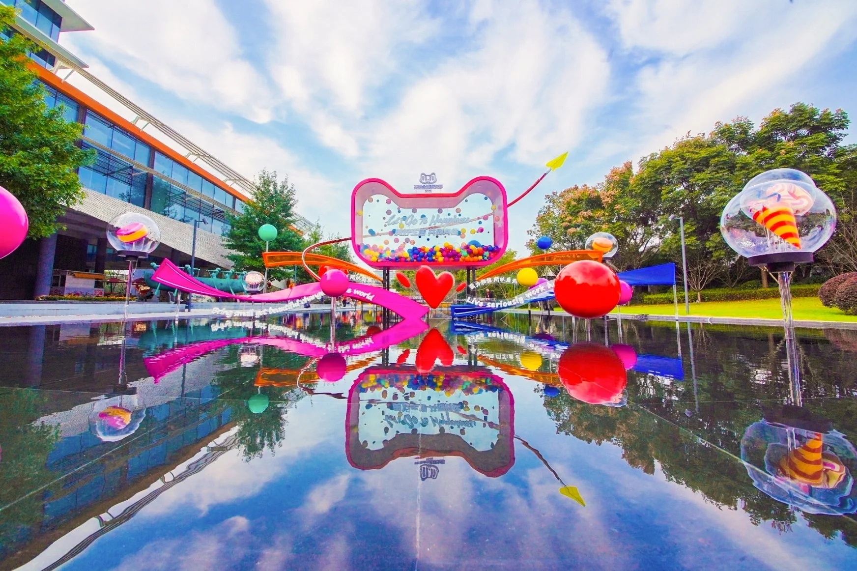 สรุปยอดขาย Alibaba ในวันช้อปปิ้ง 11.11 ทะลุ 2.81 ล้านล้านบาท มีสินค้ากว่า 1 ล้านชิ้นที่ส่งโดยหุ่นยนต์ไร้คนขับ 