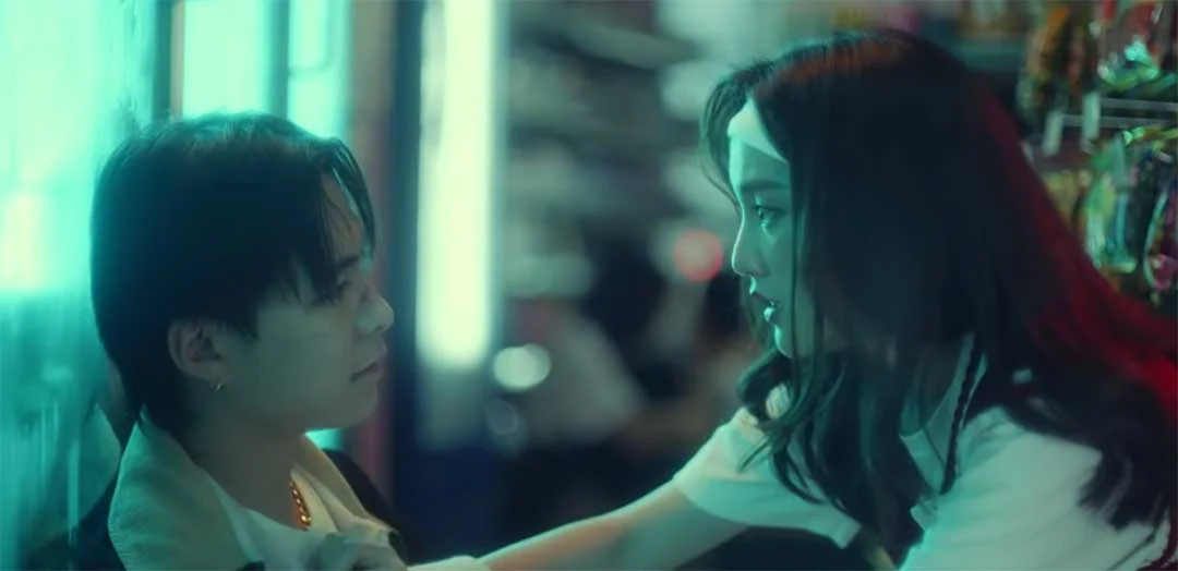MV ไปเอาความมั่นใจแบบนี้มาจากไหน