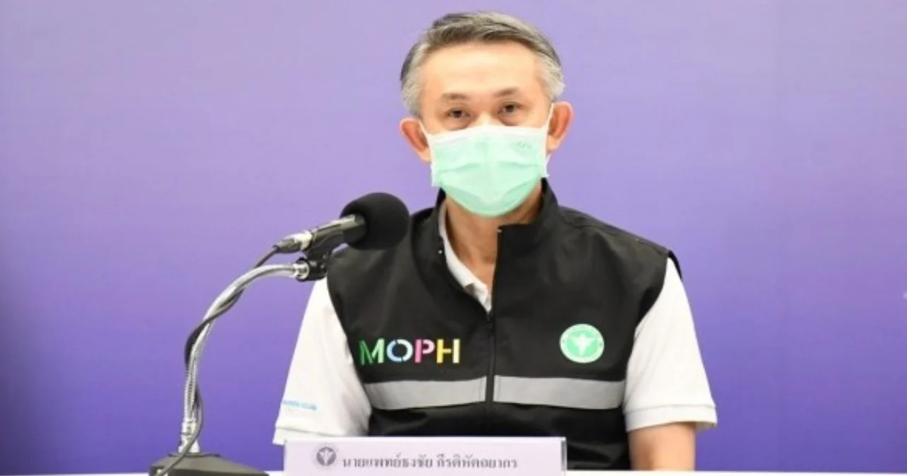 สธ. แจงดราม่าการแสดงความยินฉีดวัคซีนครบ 100 ล้านโดส เพื่อสร้างกำลังใจเจ้าหน้าที่ พร้อมรับมือโอไมครอน
