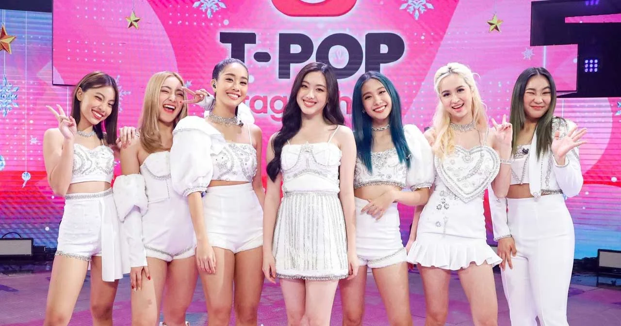 ‘4EVE’ เยือนเวที ‘T-POP STAGE SHOW’ อีกครั้ง พร้อมส่ง #4EVEXmasDayStage ติดเทรนด์
