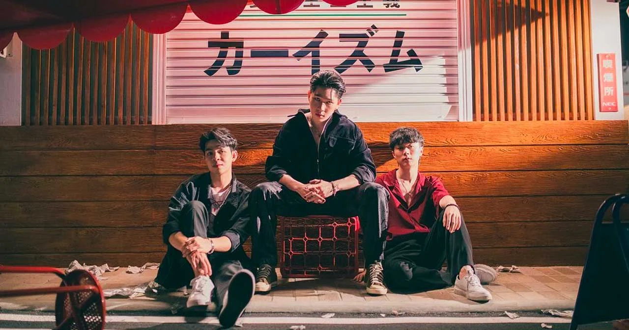 ‘ล้อเล่นได้มั้ย’ ซิงเกิลใหม่จาก ‘SLAPKISS’ เพลงเจ็บๆ ของคนที่ชอบหลอกตัวเอง