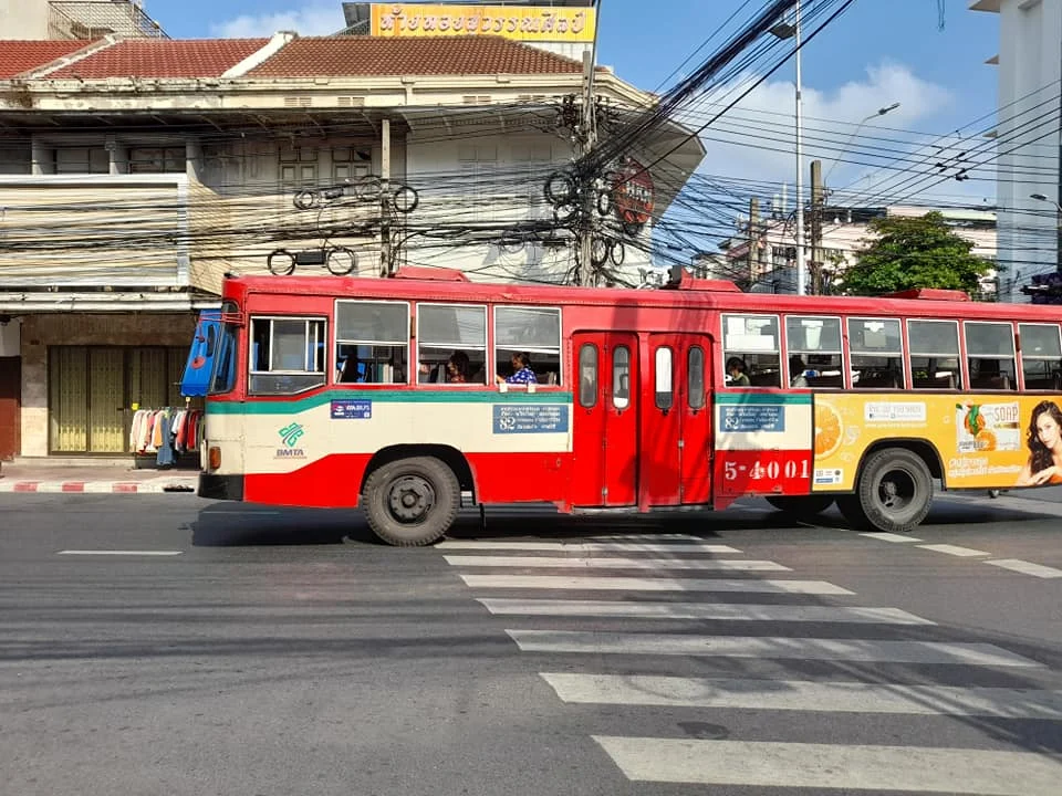 ขสมก.เสียใจรถเมล์ชนหญิงข้ามถนน พร้อมจ่าย 1.5 ล้านบาท ตามกรมธรรม์