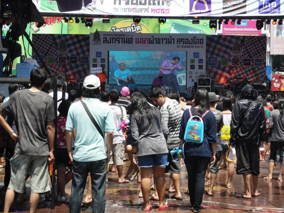 กทม.จัดสงกรานต์ 12-14 เม.ย.นี้ สี่แยกราชประสงค์ ห้ามเล่นสาดน้ำ ร่วมงานได้ไม่เกิน 800 คน