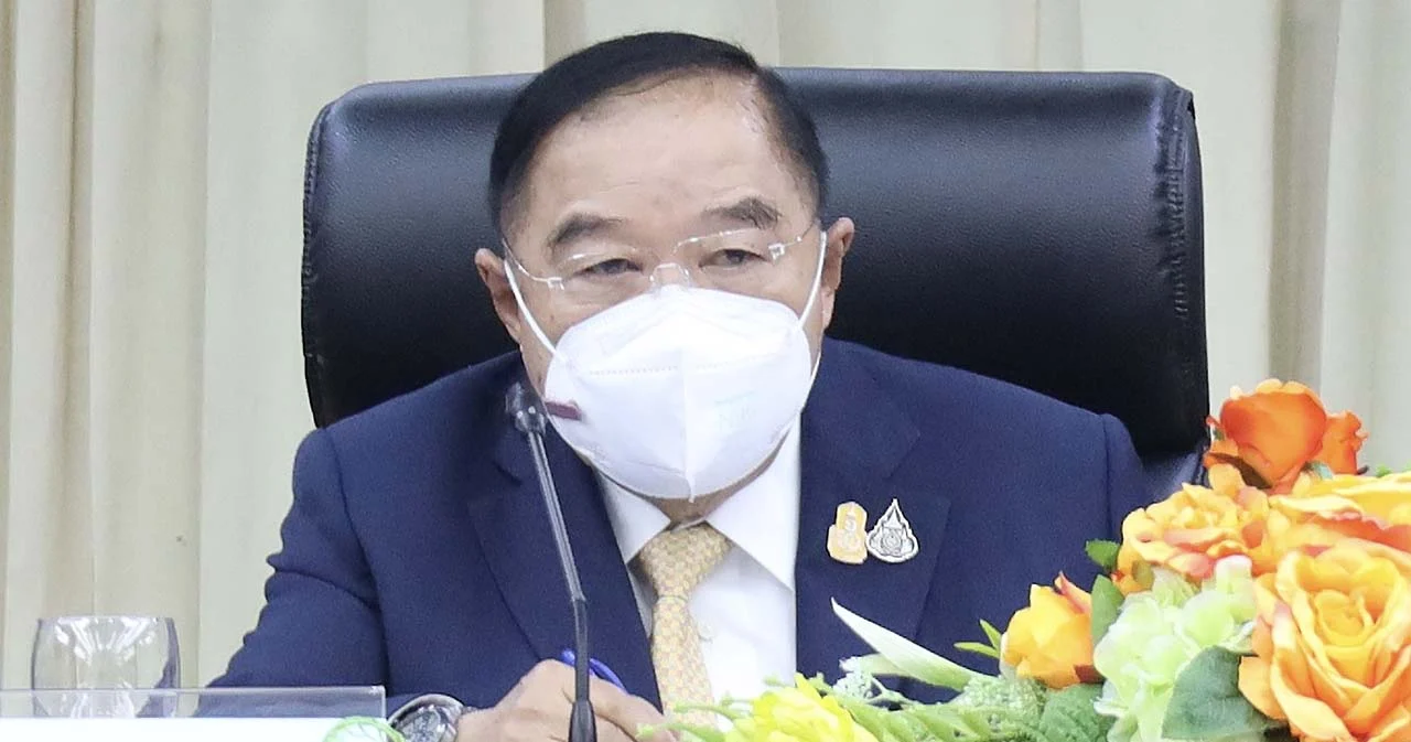 ‘ประวิตร’ ไม่หวั่นโพลสำรวจ ‘พิธา’ นำ ‘ประยุทธ์’