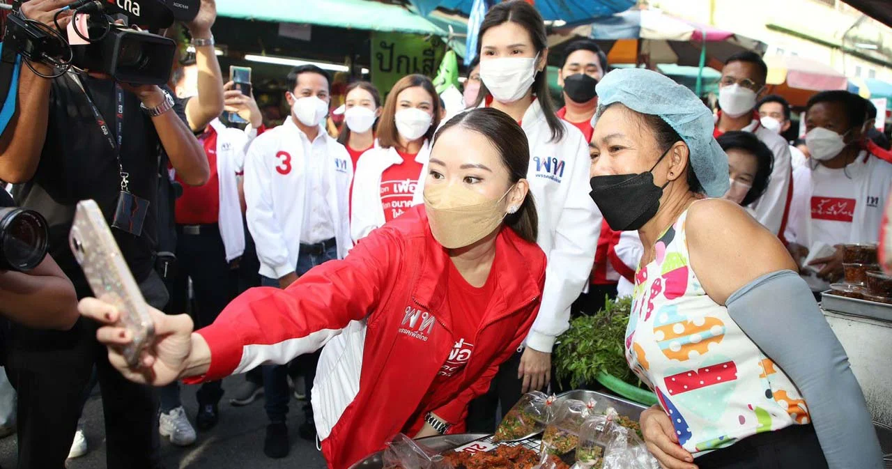 ‘แพทองธาร’ เผยผู้สมัคร ส.ก.ของเพื่อไทย พร้อมทำงานกับผู้ว่าฯ กทม. คนใหม่ ไม่ว่าจะเป็นใครก็ตาม