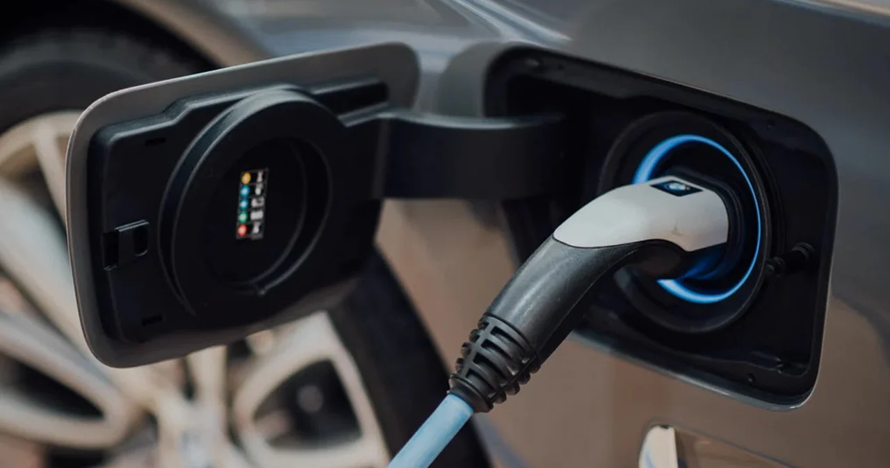 ตัวอย่าง ‘จุดชาร์จ EV’ ในไทย มีแบรนด์ไหนบ้าง