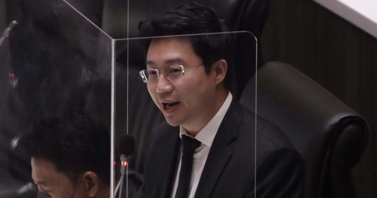 ‘วรภพ’ ส.ส.ก้าวไกล แฉ ‘ประยุทธ์’ เอื้อกลุ่มทุนพลังงาน ทำค่าไฟแพงเกินจริง
