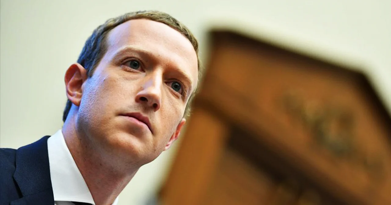 มาร์ก ไม่ยอมปรับตามกระแสสังคม Facebook จะแนะนำโพสต์จากคนที่ไม่ได้ตามมากขึ้นอีกสองเท่า