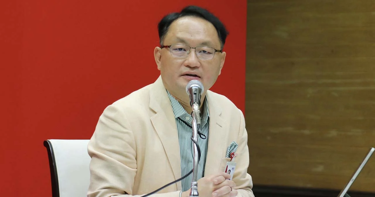 เพื่อไทยเดินหน้ายื่น ป.ป.ช.เอาผิด  ‘อาคม-สันติ’ โครงการท่อส่งน้ำอีอีซี 
