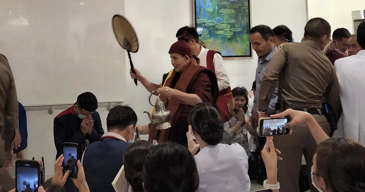 นายกฯ มอบงานแรกให้โฆษกใหม่  เป็นผู้แทนเยี่ยม ‘พระครูบาบุญชุ่ม’  หายอาพาธออกจากโรงพยาบาลแล้ว 