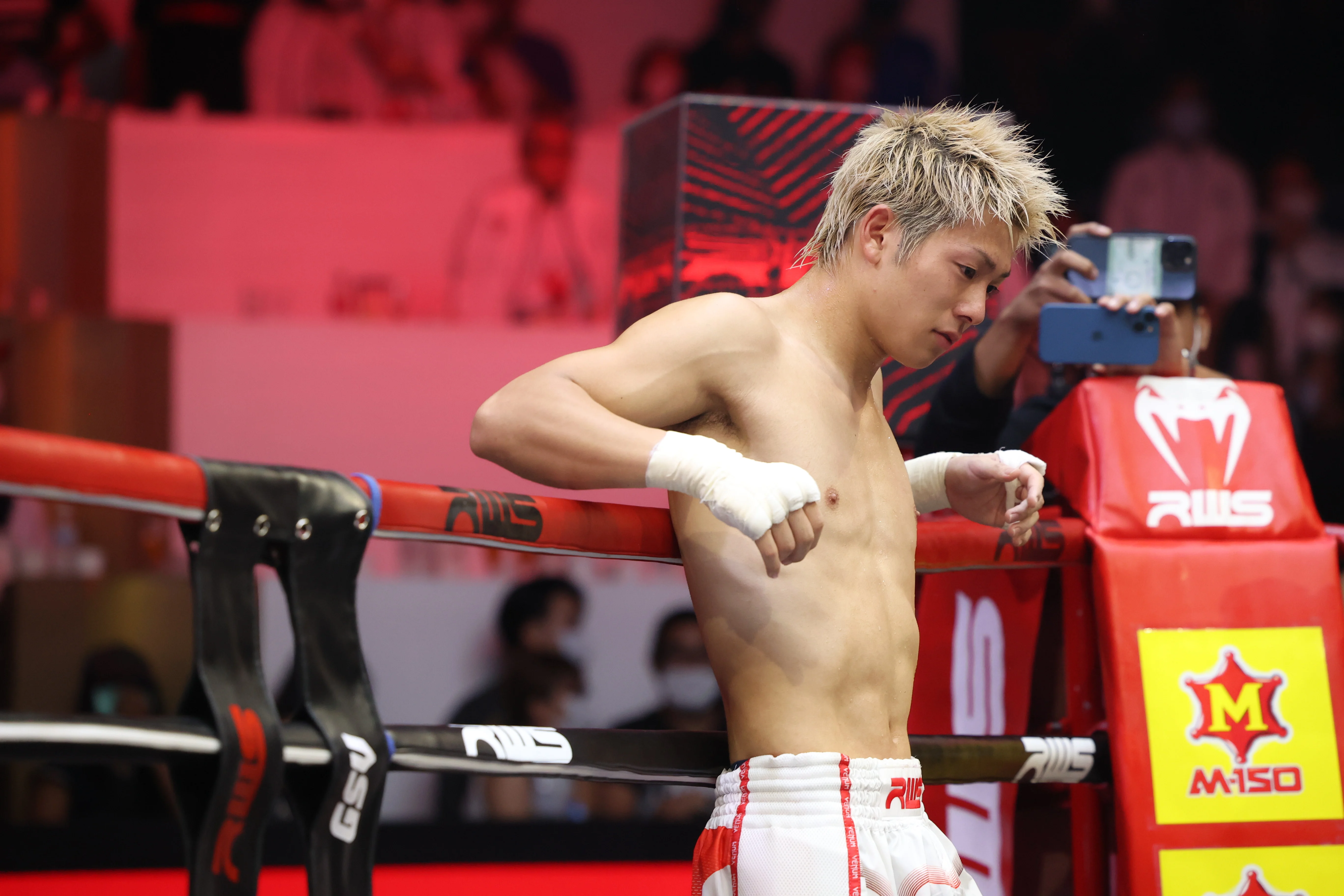 บัวขาว บัญชาเมฆ โคตะ มิอุระ ราชดำเนิน