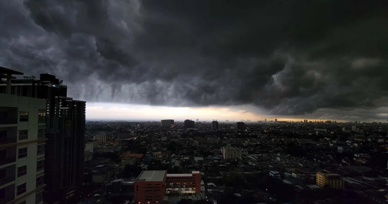 อ.ธรณ์ กล่าวถึงปรากฏการณ์บนท้องฟ้าวันนี้ คือจุดเริ่มต้นของยุค ‘extreme weather’
