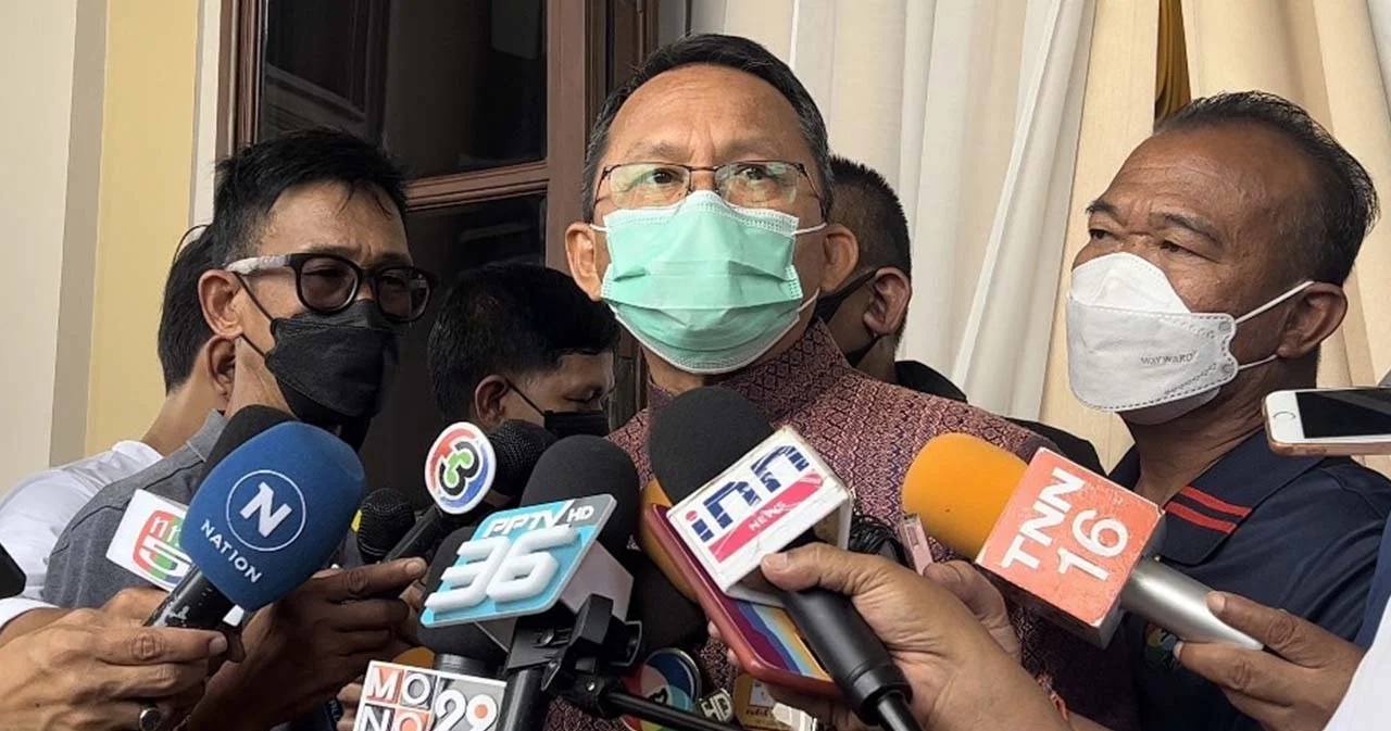 ‘สมศักดิ์’ ยันยังไม่มีเหตุปรับครม. เพราะอายุรัฐบาลเหลือแค่ 6 เดือน  หาก ‘ธรรมนัส’ ย้ายกลับไม่มีปัญหา