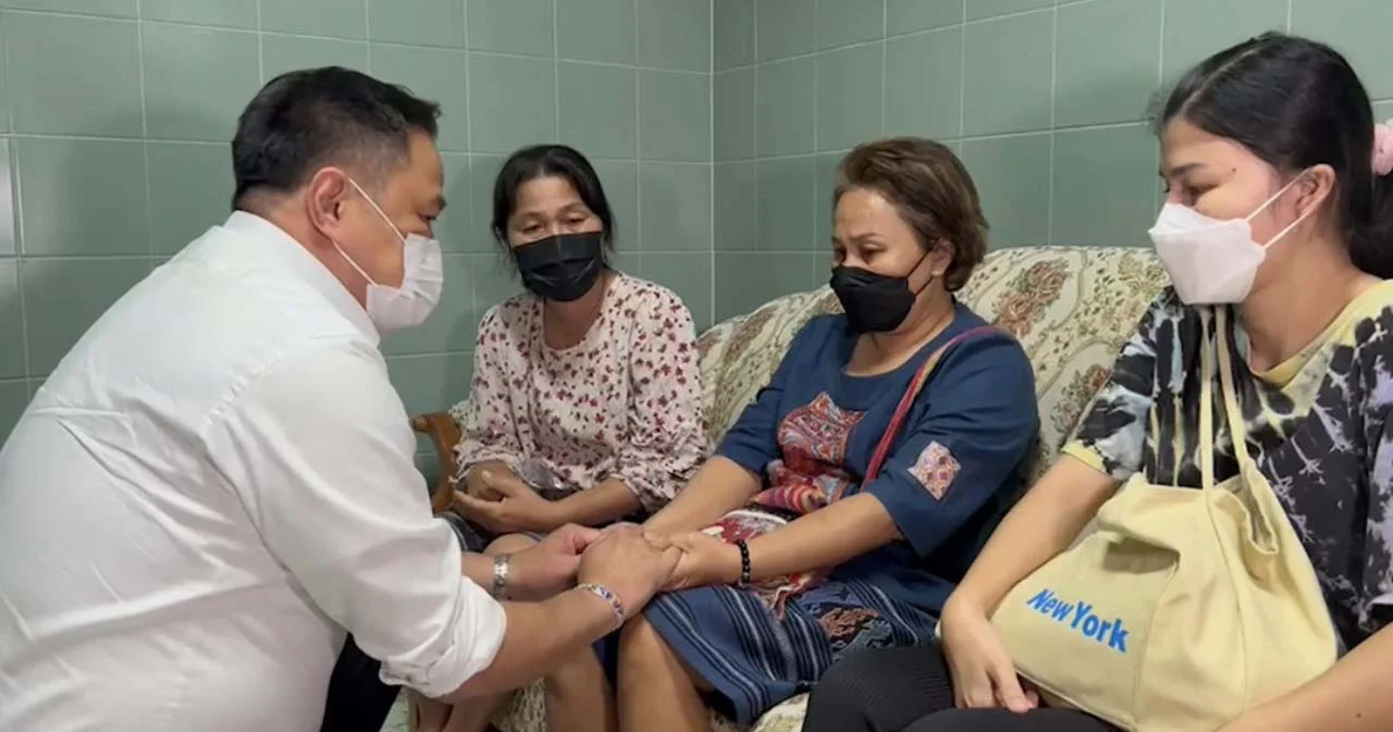 ‘อนุทิน’ พบญาติเหตุกราดยิงหนองบัวลำภู  สั่งเร่งเยียวยา-สำรองเลือดรักษาผู้ป่วย