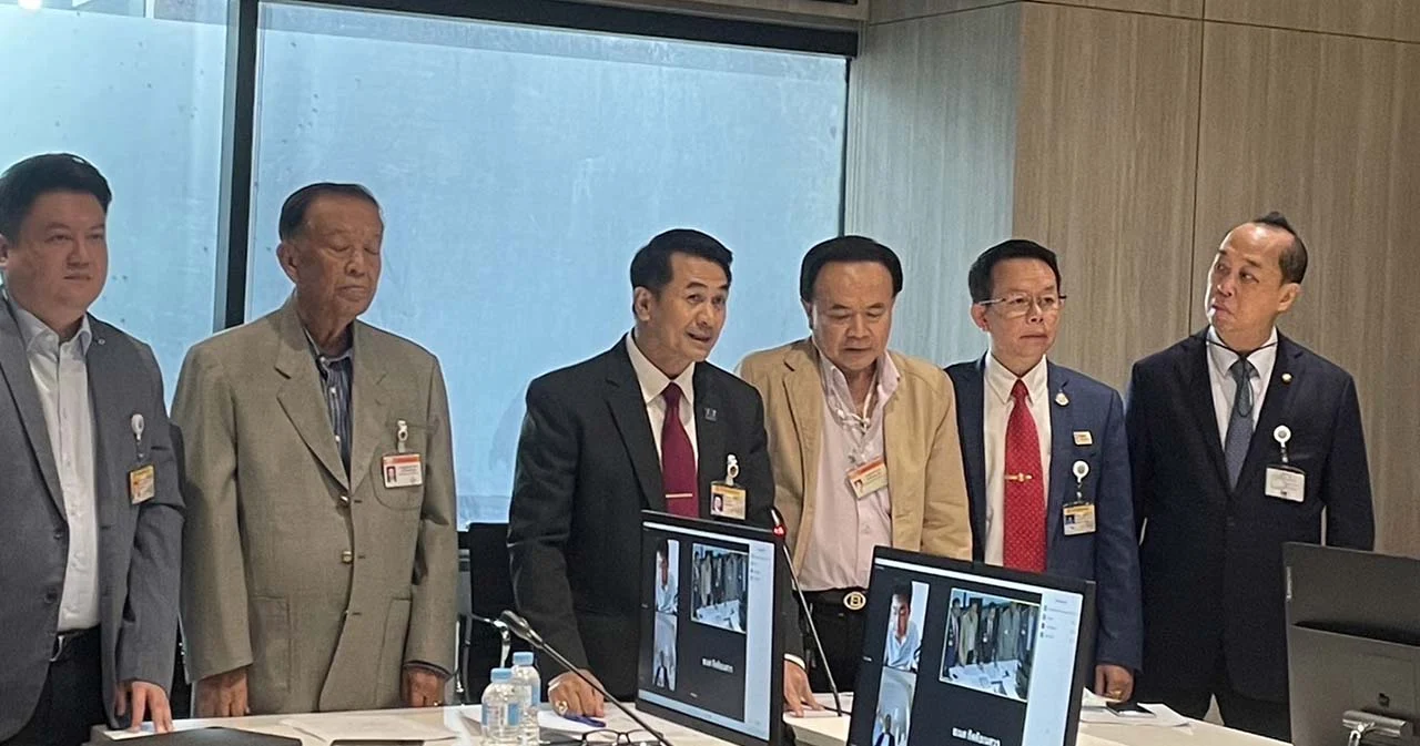 ‘ฝ่ายค้าน’ จ่อยื่นอภิปรายทั่วไป รบ. หลังเอเปค  ไม่ยื่นขอเปิดประชุมวิสามัญปมยิงกราด-น้ำท่วม