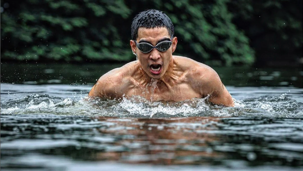 ‘โตโน่’ เมินดราม่า มั่นใจว่ายน้ำข้ามน้ำโขงสำเร็จ ย้ำความตั้งใจช่วยหมอ-พยาบาล