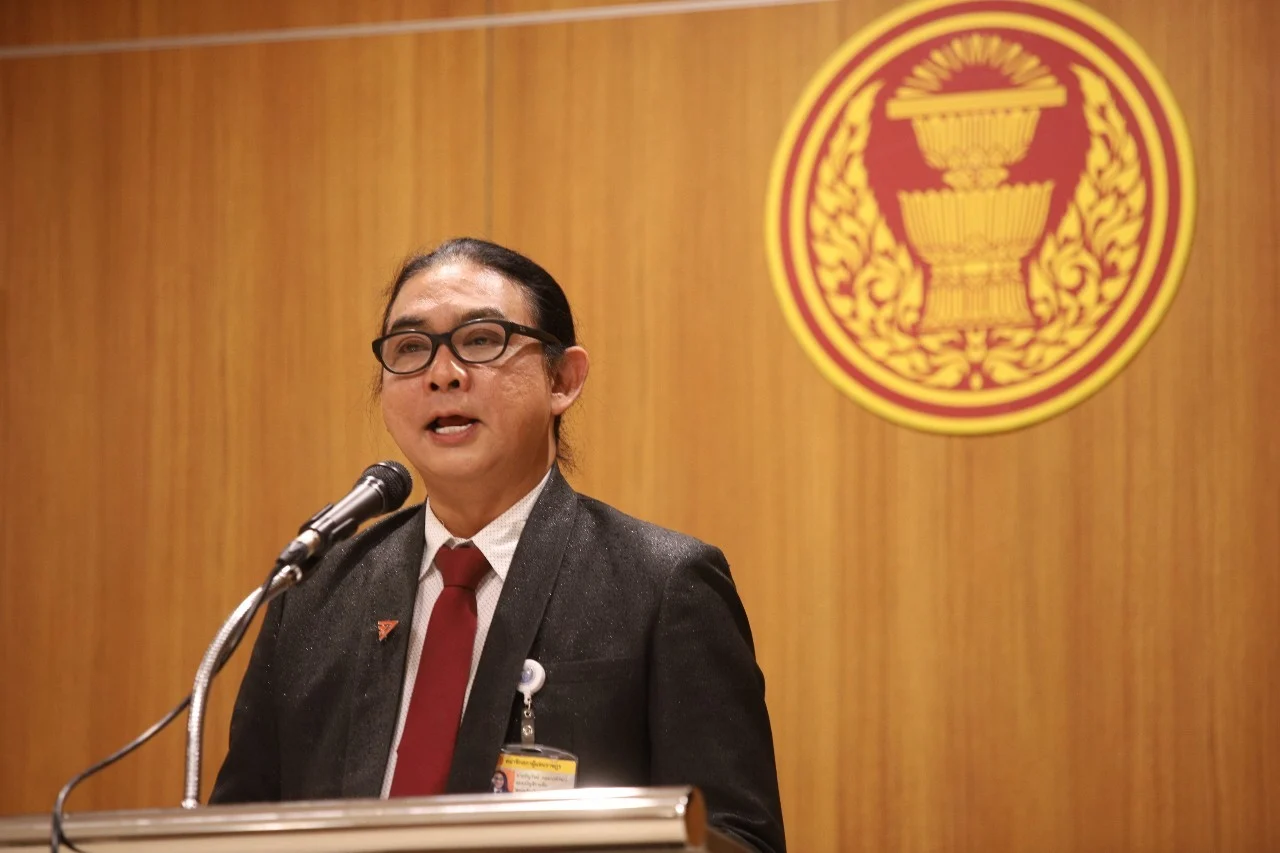 ‘ก้าวไกล’ เรียกร้อง พม.รับผิดชอบกรณีมูลนิธิทำร้ายเด็ก