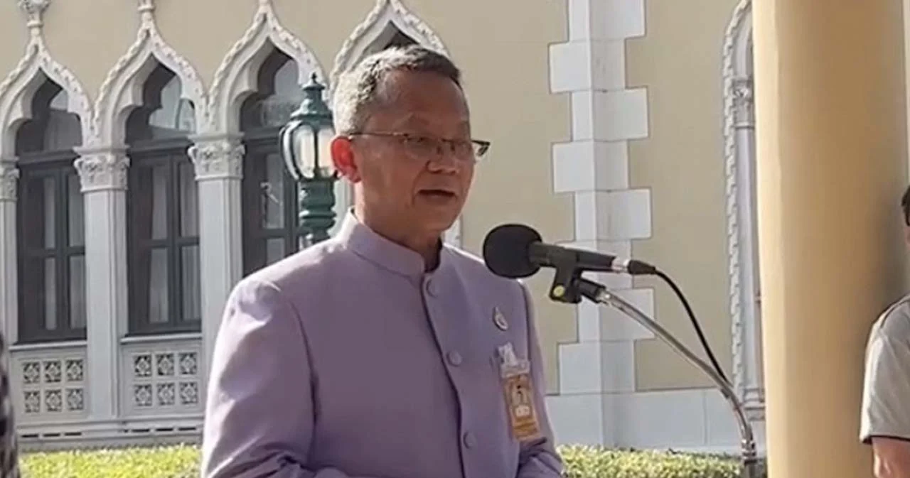 ‘สมศักดิ์’ ยังไม่ชัดออกจาก พปชร.  ยังรอข้อมูลประกอบการตัดสินใจ 