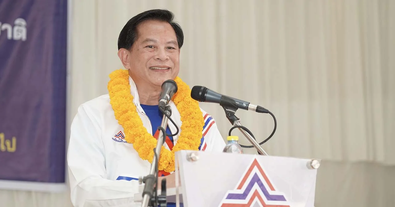 ‘พีระพันธุ์’ ไม่กล้าตอบ ‘ประยุทธ์’ ร่วม รทสช.  ปัดข่าวนั่งเลขานายกฯ​ ทำงานตรงไหนก็ได้  ‘