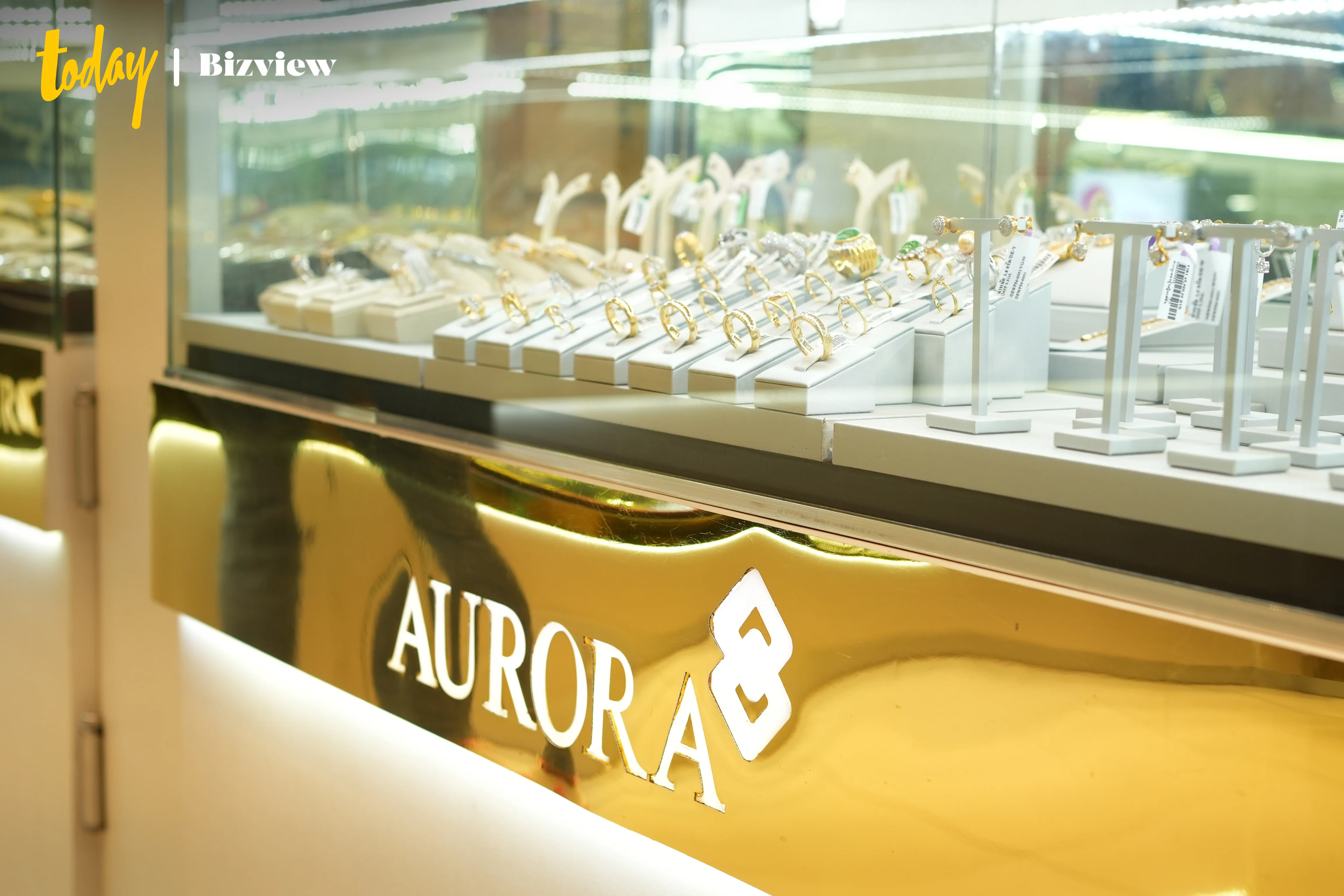 aura-the-first-gold-stock-in-thailand