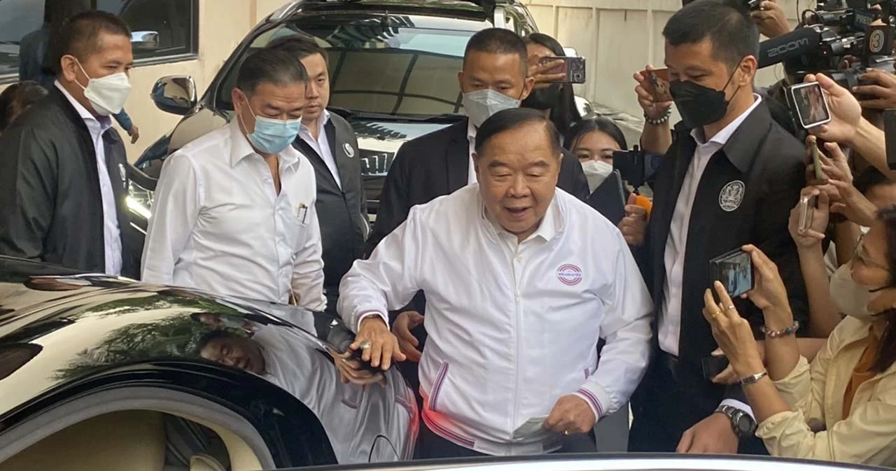 สะพัด ‘นิพิฏฐ์ อินทรสมบัติ’ ร่วม พปชร.  แต่บอกปัดวันนี้ยังทำงานการเมือง สอท.  ขณะที่ ส.ส.ทยอยเข้าลา ‘ประวิตร’