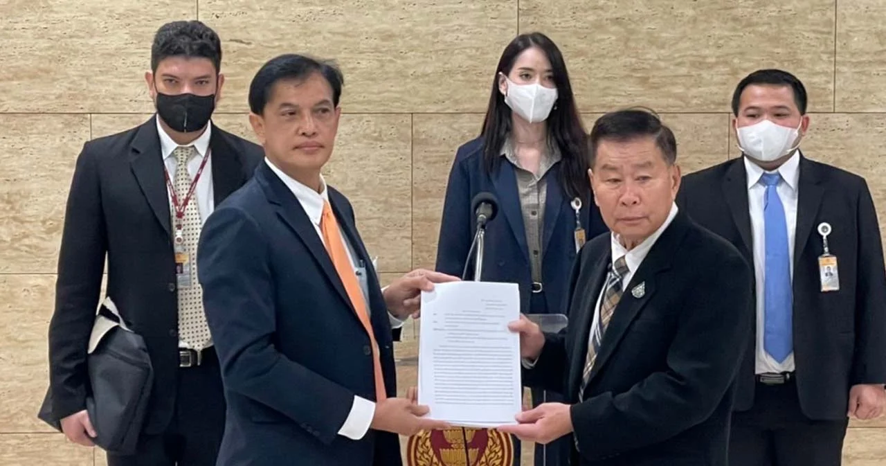 ‘ทนายอนันต์ชัย’ ร้อง ‘เสรีพิศุทธ์’ สอบอธิบดีกรมการปกครอง หลังร้องยุบสมาคมของ ‘ศรีสุวรรณ’  7 เดือนไม่คืบหน้า