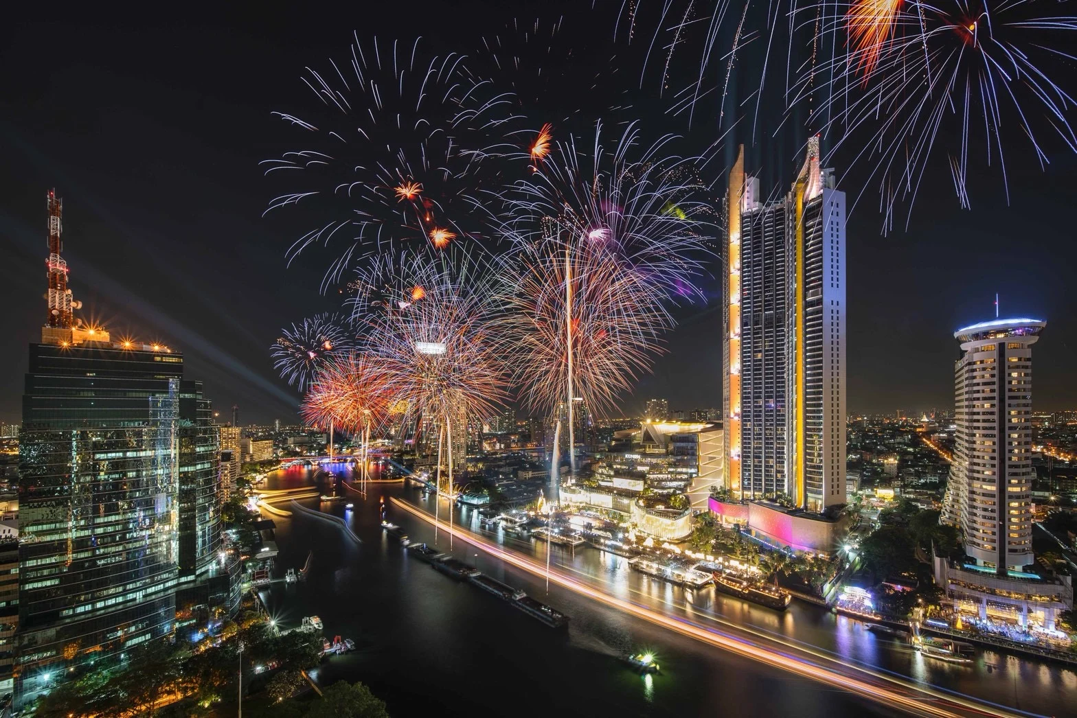 สำนักข่าว CNN เลือกกรุงเทพฯ และการแสดงพลุไอคอนสยาม เป็น 1 ใน 10 Countdown Destination ของโลก ส่งไอคอนสยามขึ้นแท่น “แลนด์มาร์กเคานต์ดาวน์ระดับโลก” หนึ่งเดียวในประเทศไทย