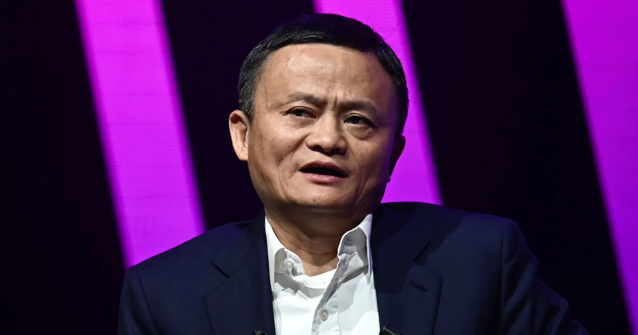 แจ็ค หม่า สละสิทธิ์ในการควบคุม Ant Group บริษัทฟินเทคใหญ่ หลังถูกรัฐจีนเบรก IPO ในปี 2020