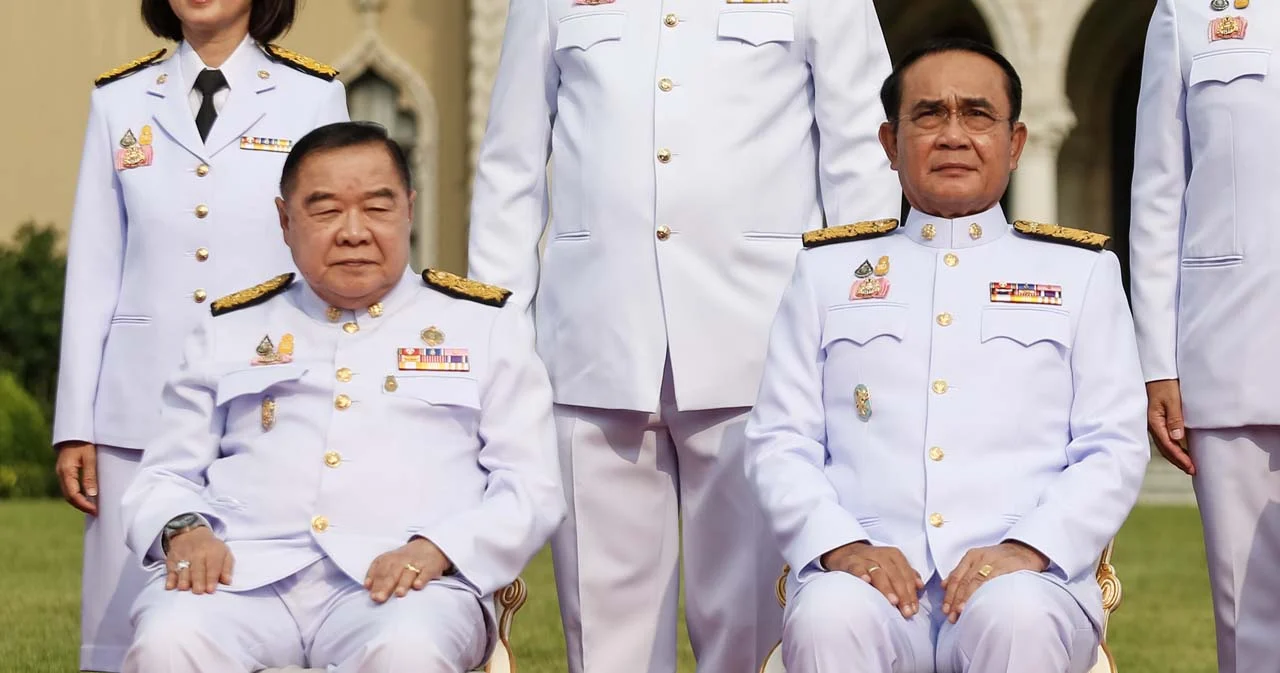 ไปราชบุรีไม่ใช่เหรอ? นายกฯ ยกหูหา พล.อ.ประวิตร หลังลาประชุมครม.