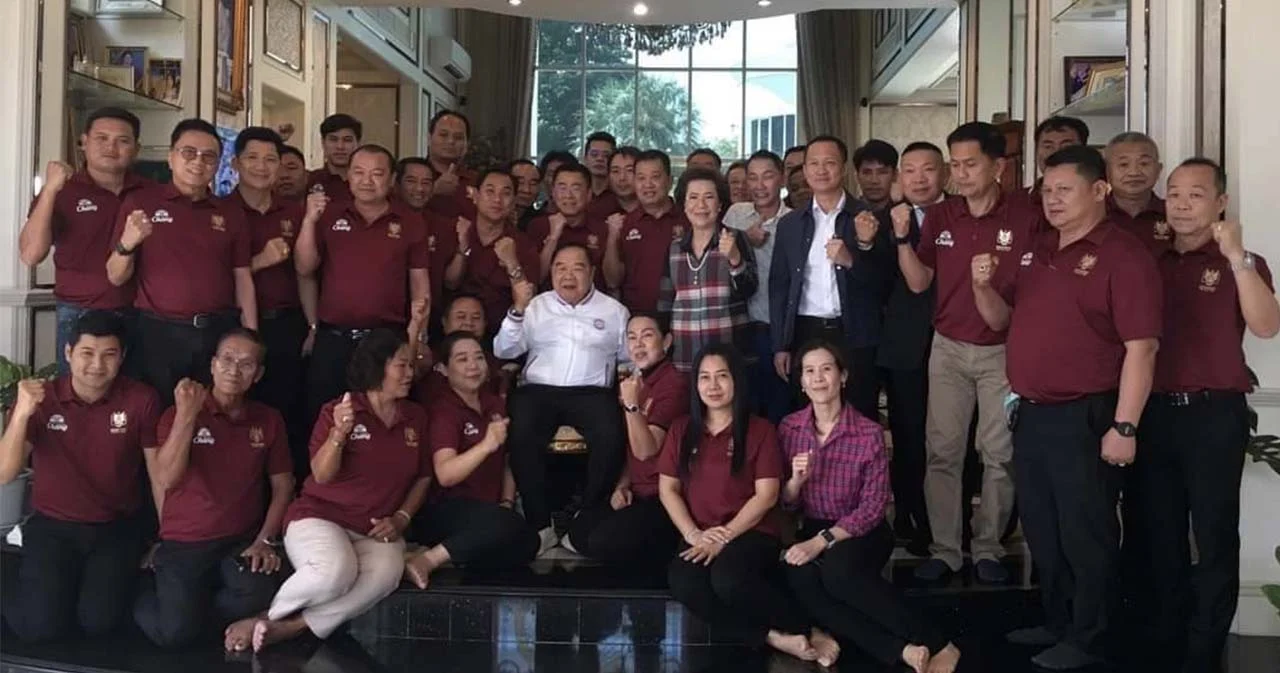 ‘พล.อ.ประวิตร’ ลาประชุมคณะรัฐมนตรีไปบ้านใหญ่ราชบุรี 